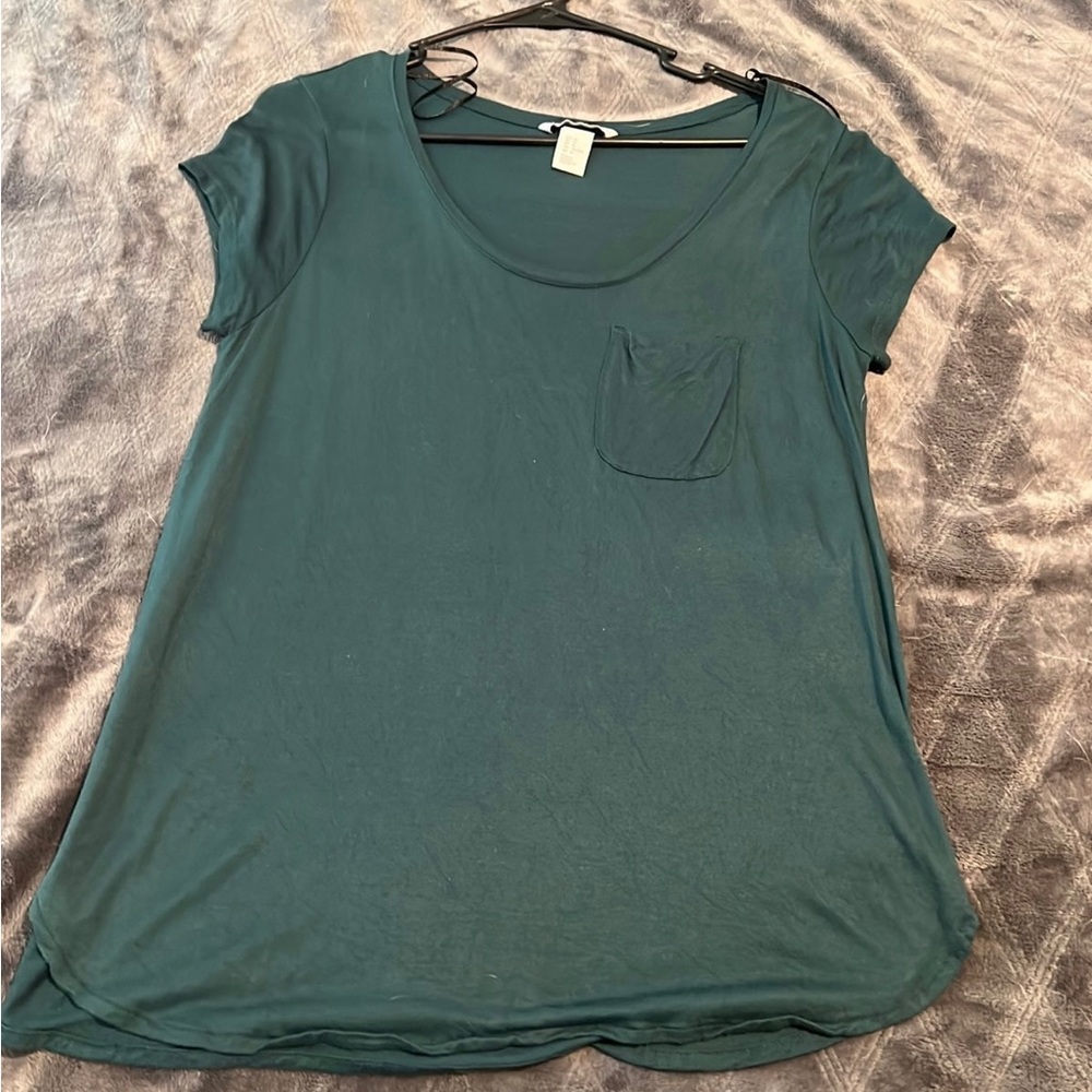 Green women’s tshirt